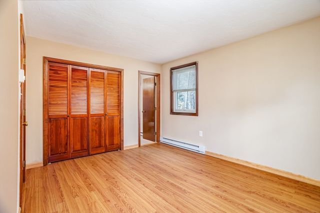 65 Gordon Street, Leominster, MA 01453