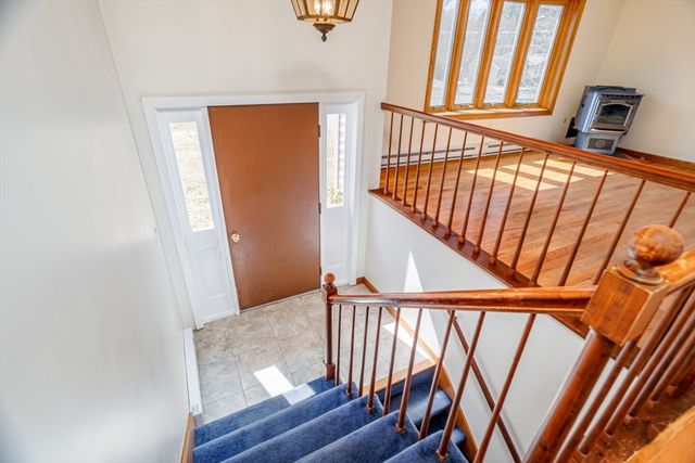 65 Gordon Street, Leominster, MA 01453