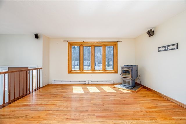 65 Gordon Street, Leominster, MA 01453