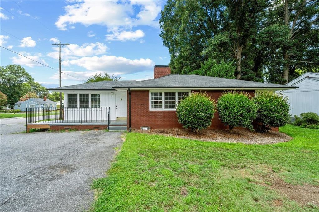 212 E Shockley Ferry Road, Anderson, SC 29624
