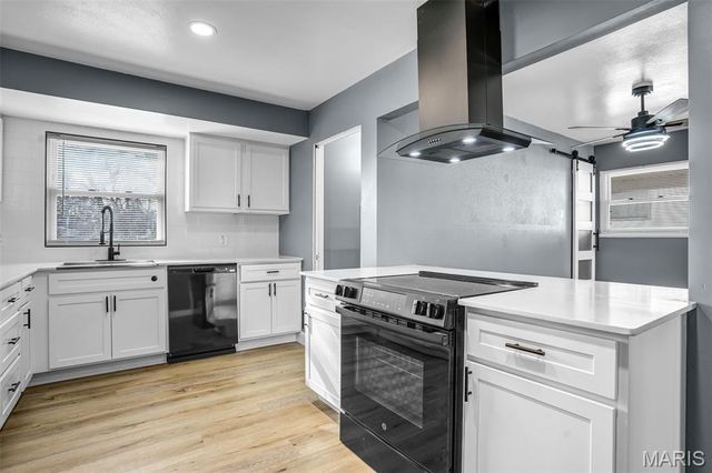 506 Dornoch Drive, St Louis, MO 63137