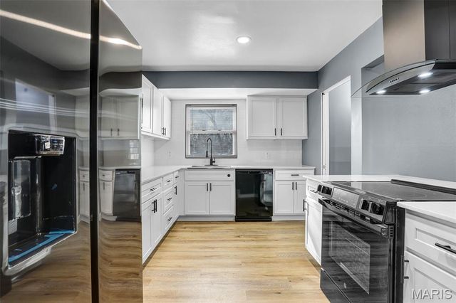 506 Dornoch Drive, St Louis, MO 63137