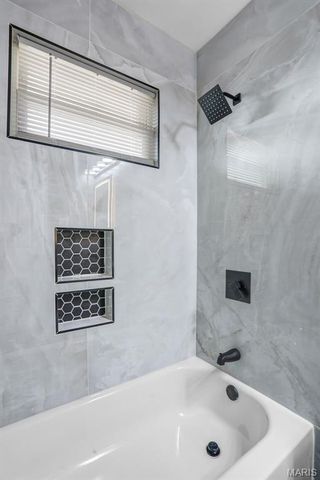 506 Dornoch Drive, St Louis, MO 63137