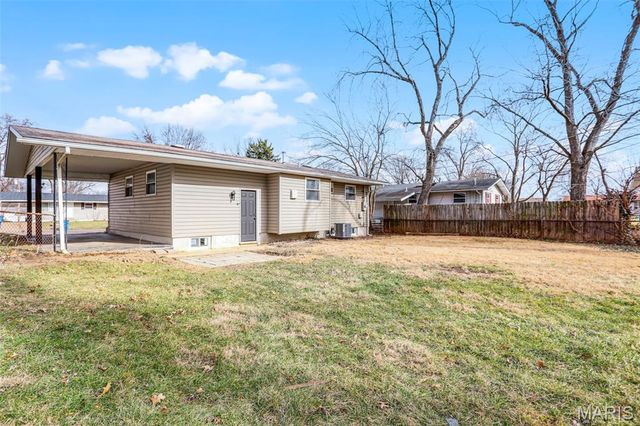 506 Dornoch Drive, St Louis, MO 63137