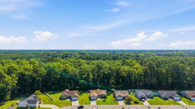 346 Lenox Dr., Conway, SC 29526
