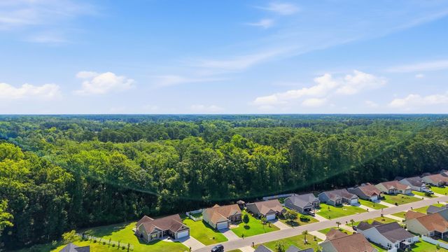346 Lenox Dr., Conway, SC 29526