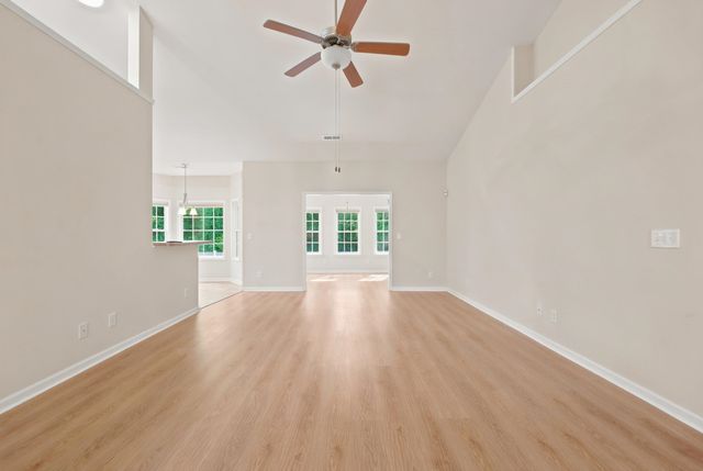 346 Lenox Dr., Conway, SC 29526