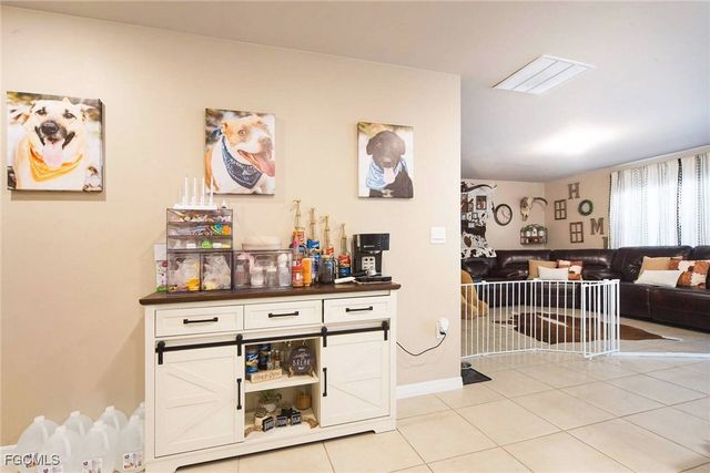 8015 Sandalwood CIR, Labelle, FL 33935