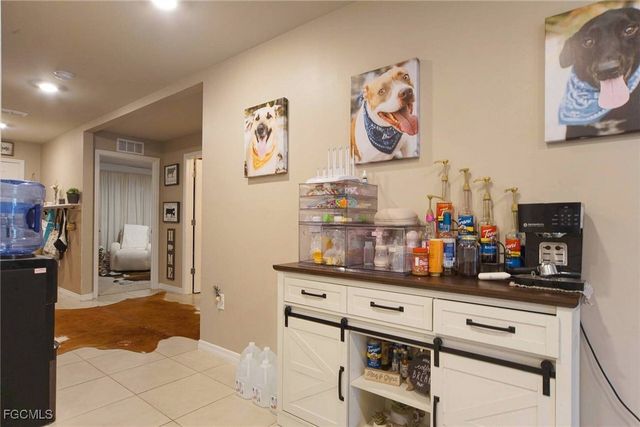 8015 Sandalwood CIR, Labelle, FL 33935