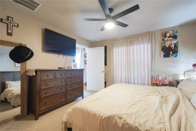 8015 Sandalwood CIR, Labelle, FL 33935