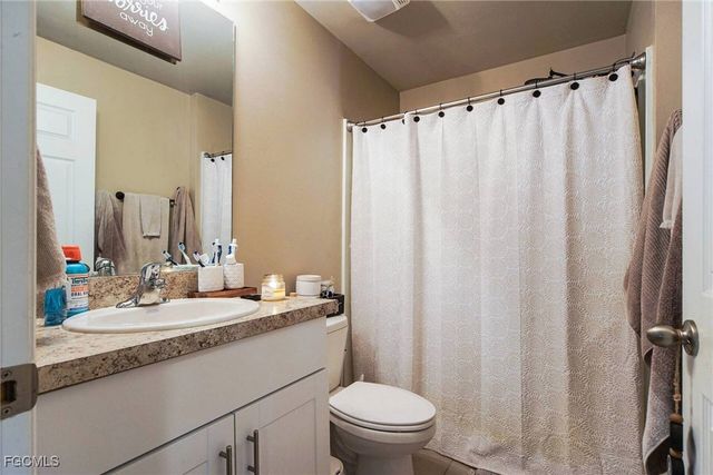 8015 Sandalwood CIR, Labelle, FL 33935