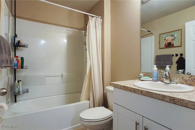 8015 Sandalwood CIR, Labelle, FL 33935