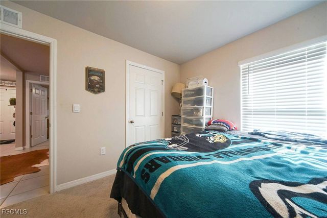 8015 Sandalwood CIR, Labelle, FL 33935