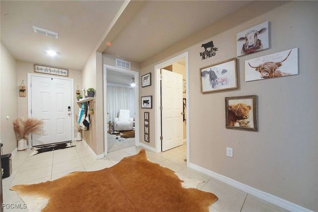 8015 Sandalwood CIR, Labelle, FL 33935