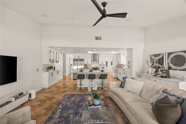 9 Sheridan, Irvine, CA 92620