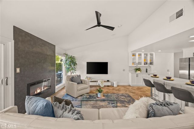 9 Sheridan, Irvine, CA 92620