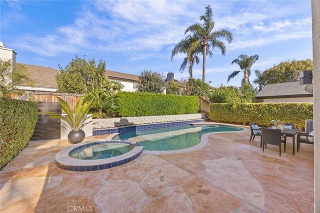 9 Sheridan, Irvine, CA 92620