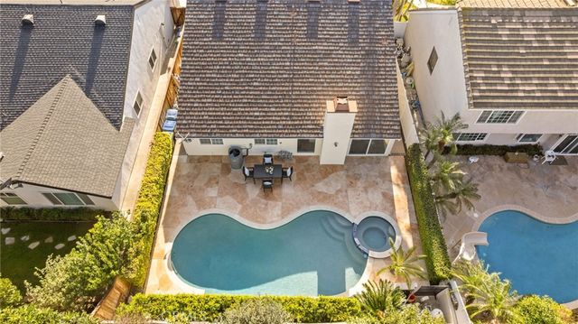 9 Sheridan, Irvine, CA 92620