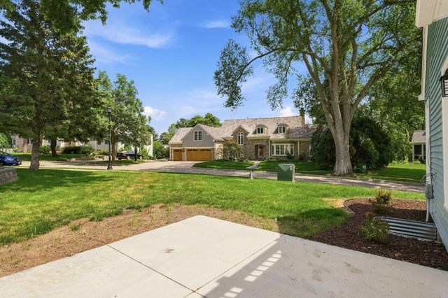 4920 Sunnyside Road, Edina, MN 55424