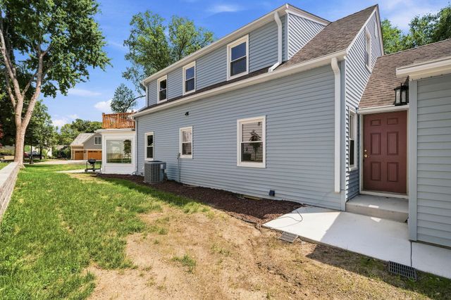 4920 Sunnyside Road, Edina, MN 55424
