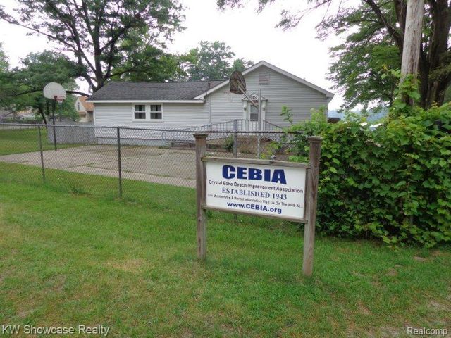 7969 Richardson Road, West Bloomfield Charter Township, MI 48323