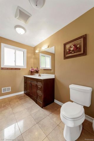 7969 Richardson Road, West Bloomfield Charter Township, MI 48323