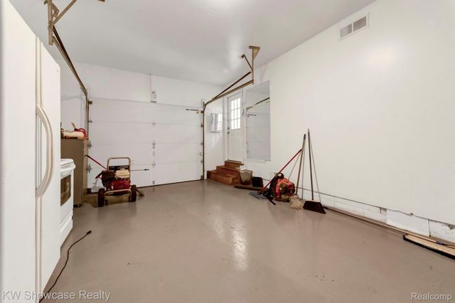 7969 Richardson Road, West Bloomfield Charter Township, MI 48323