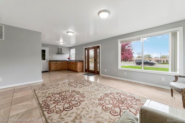 7969 Richardson Road, West Bloomfield Charter Township, MI 48323