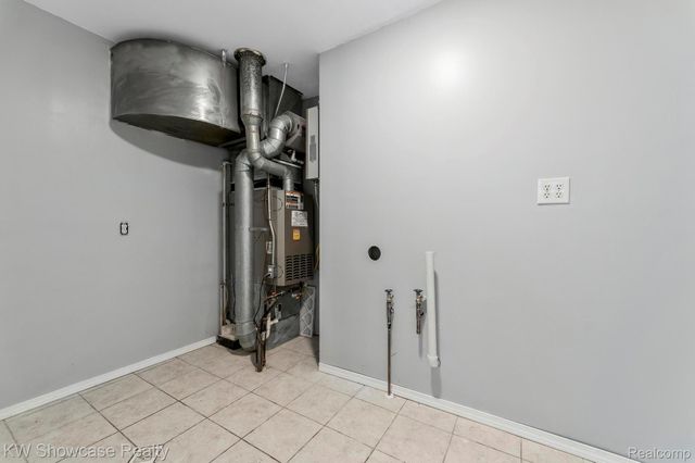 7969 Richardson Road, West Bloomfield Charter Township, MI 48323