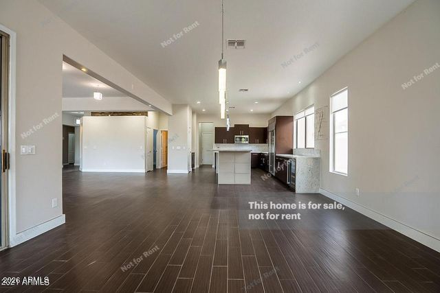 2331 E BELLERIVE Place, Chandler, AZ 85249