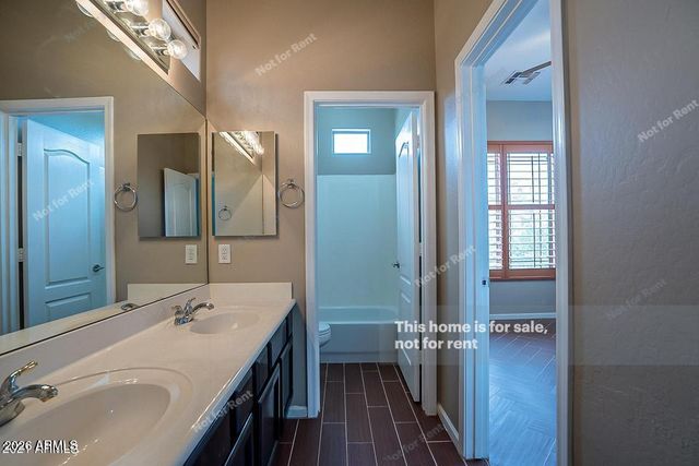 2331 E BELLERIVE Place, Chandler, AZ 85249