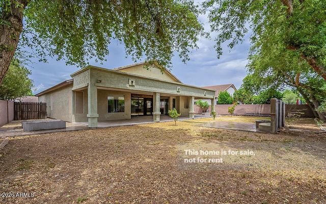 2331 E BELLERIVE Place, Chandler, AZ 85249