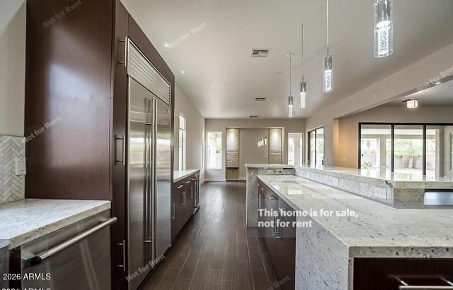 2331 E BELLERIVE Place, Chandler, AZ 85249