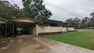 119 E College Street, Fairfield, TX 75840