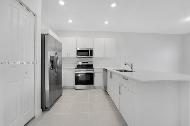 2619 SE 28th Dr 2619, Homestead, FL 33035