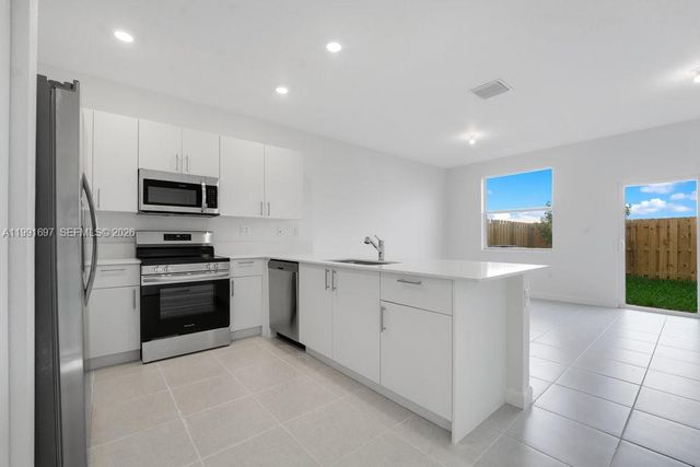 2619 SE 28th Dr 2619, Homestead, FL 33035