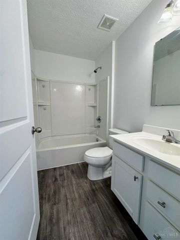 149 Wooded Ridge Drive, Batavia Twp, OH 45102