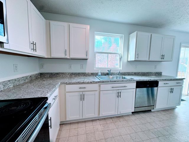 149 Wooded Ridge Drive, Batavia Twp, OH 45102