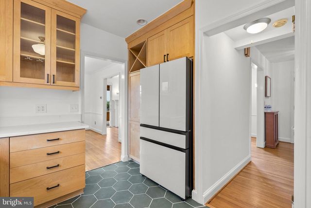 8 SPRINGVALE LN, Silver Spring, MD 20910