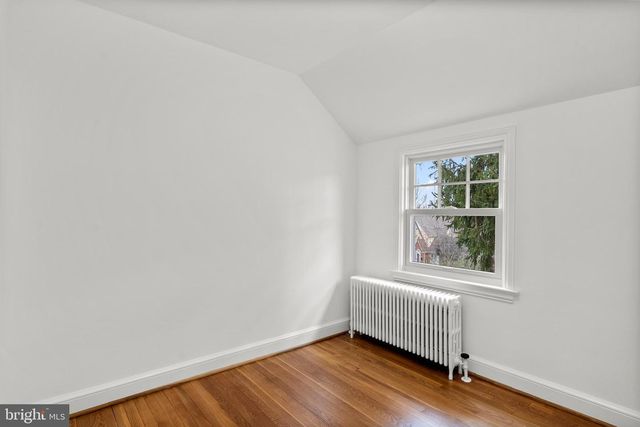 8 SPRINGVALE LN, Silver Spring, MD 20910