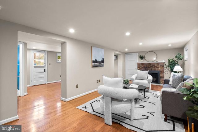 8 SPRINGVALE LN, Silver Spring, MD 20910