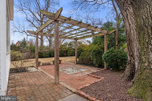 8 SPRINGVALE LN, Silver Spring, MD 20910