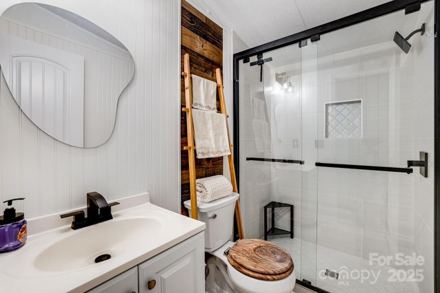 37 Bittersweet Drive, Hendersonville, NC 28792