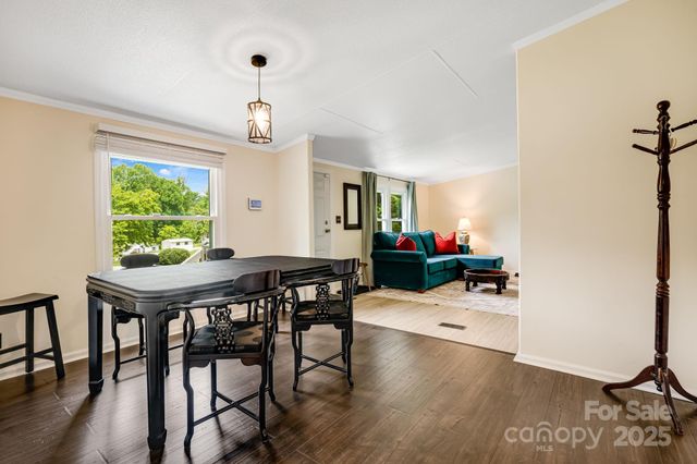 37 Bittersweet Drive, Hendersonville, NC 28792