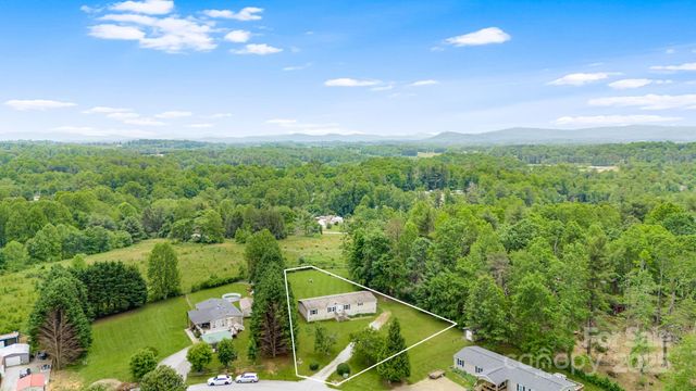 37 Bittersweet Drive, Hendersonville, NC 28792
