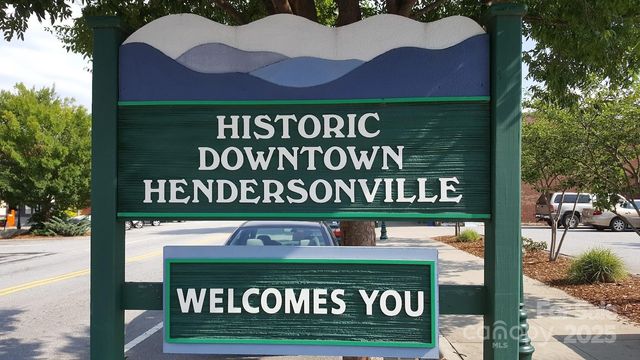 37 Bittersweet Drive, Hendersonville, NC 28792