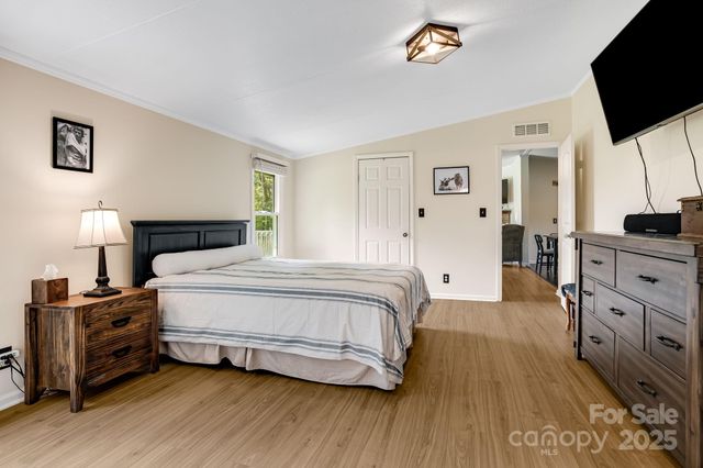 37 Bittersweet Drive, Hendersonville, NC 28792