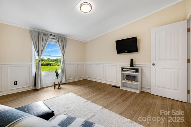 37 Bittersweet Drive, Hendersonville, NC 28792