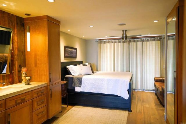 190 Del Mar Shores 71, Solana Beach, CA 92075