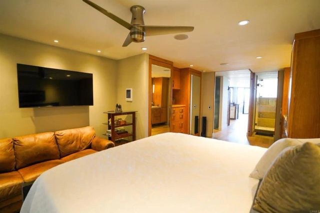 190 Del Mar Shores 71, Solana Beach, CA 92075